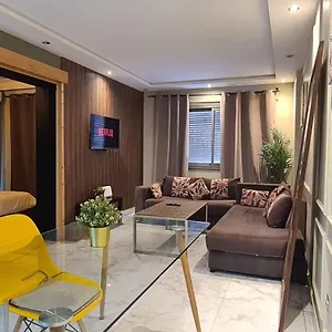 Franklin Apartment