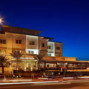 Blanca Urban Hotell